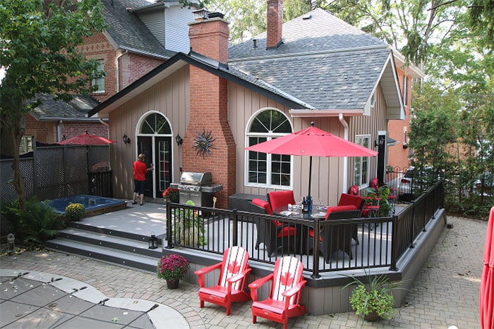 McMeekin-700 neat backyard deck