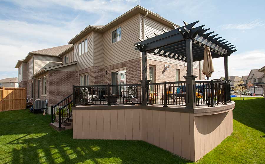 side deck with pergola